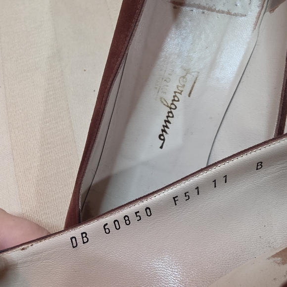SALVATORE FERRAGAMO | BOUTIQUE | LADIES | BROWN  PUMPS | SHOES | HEELS SIZE 11 B - Picture 8 of 10